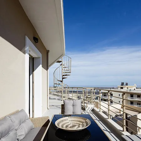 Harbour Hill Apartman *